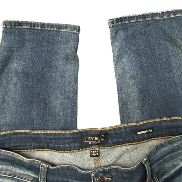 Judy Blue Los Angeles Boyfriend Distressed Stretch Straight Leg Jeans size 15/32 - Picture 6 of 16